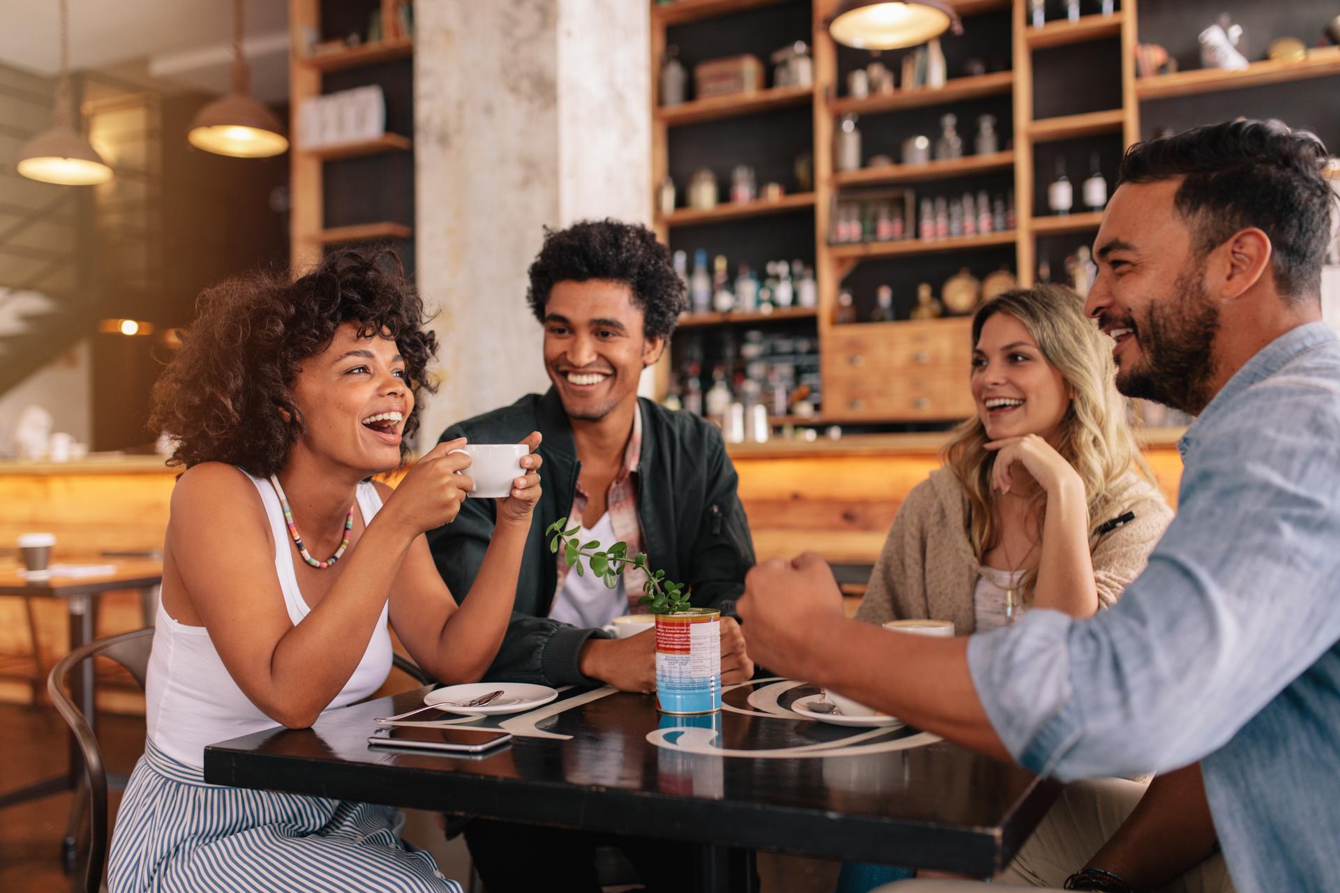 Friend group in a coffee place